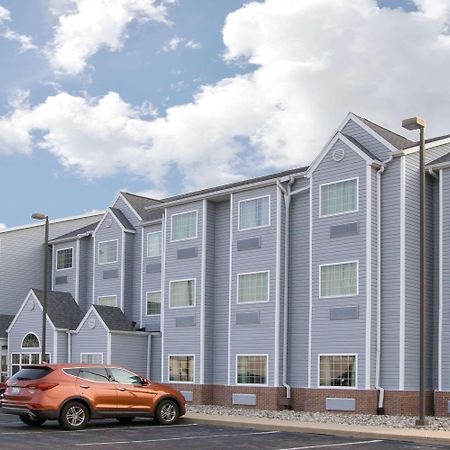 Microtel Inn & Suites By Wyndham Delphos Екстериор снимка