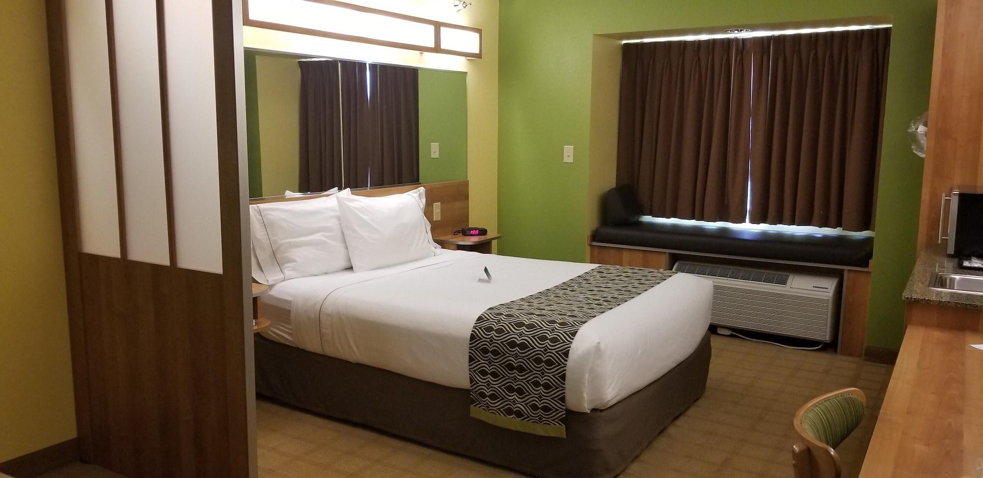 Microtel Inn & Suites By Wyndham Delphos Екстериор снимка