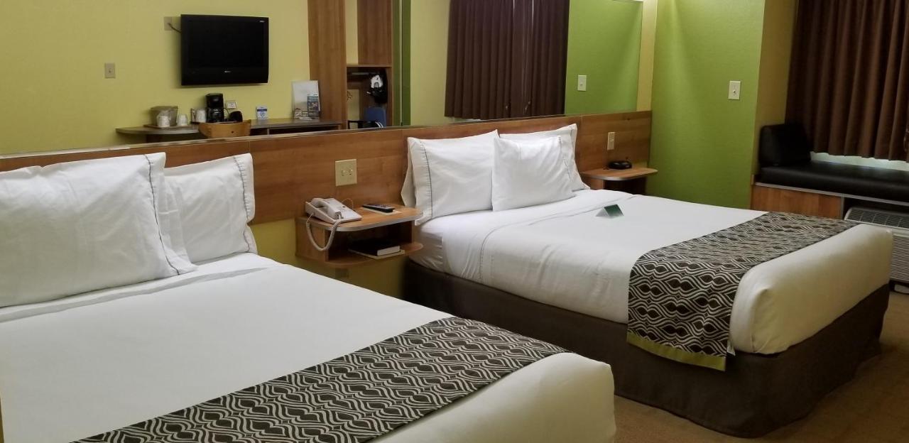 Microtel Inn & Suites By Wyndham Delphos Екстериор снимка