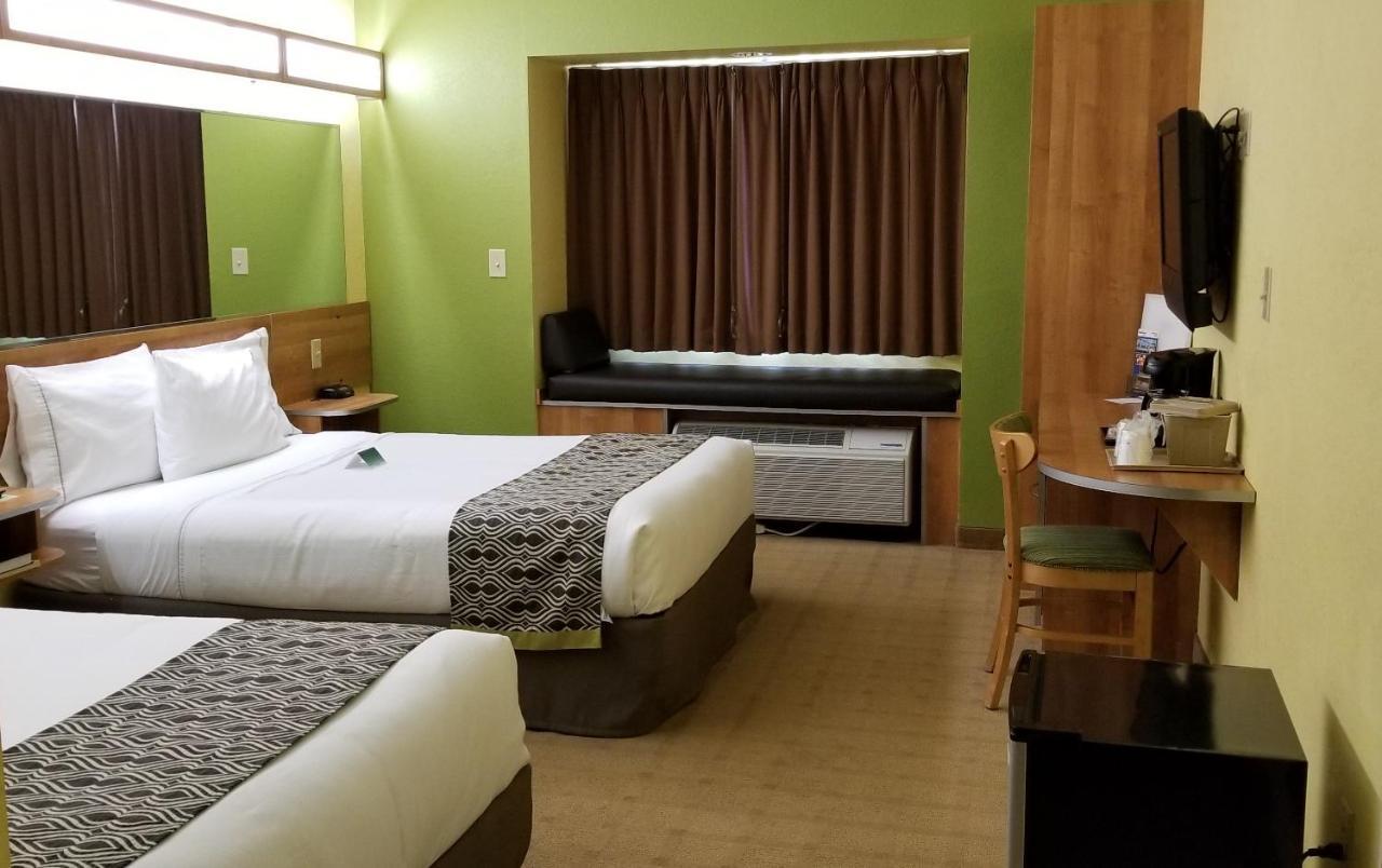 Microtel Inn & Suites By Wyndham Delphos Екстериор снимка